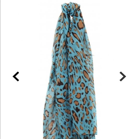 Accessories - Turquoise Leopard Lightweight Scarf